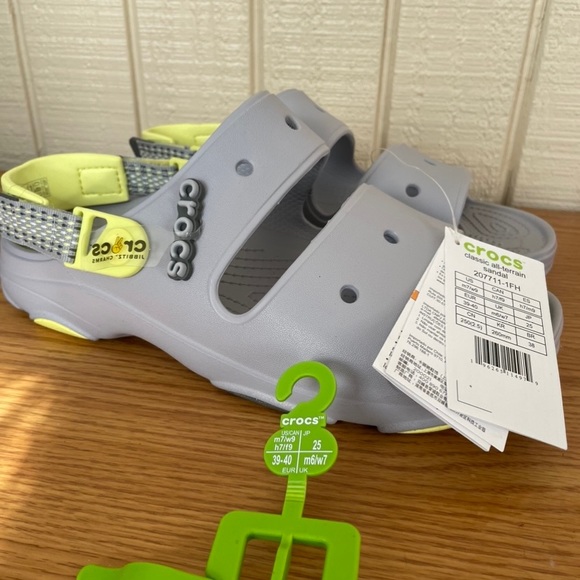 Brand new crocs - Picture 2 of 3